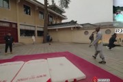触发先祖痛苦回忆！speed在河南少林寺练鞭不小心打到自己