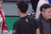 欲买桂花同载酒/终不似/少年游！赵睿赛后和郭艾伦拥抱&寒暄